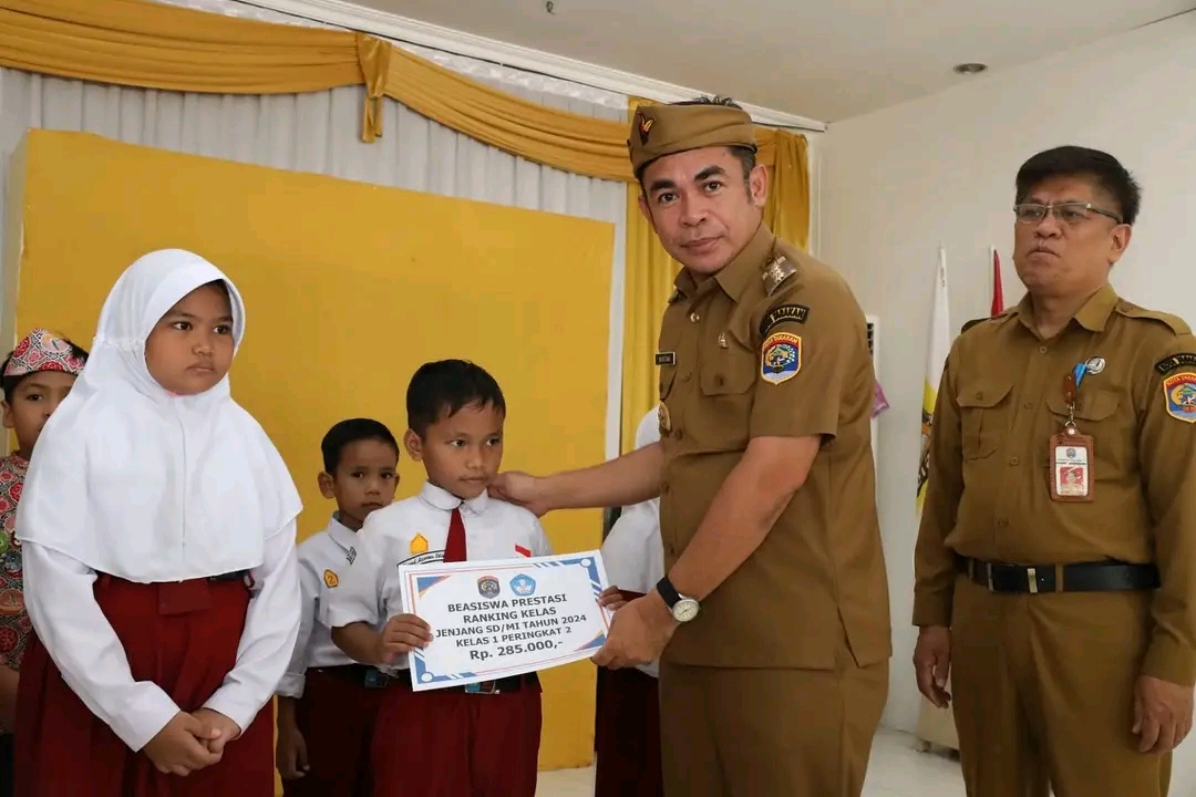 Sebanyak 189 Siswa Terima Beasiswa dan Penghargaan di SMP Negeri 3 Tarakan