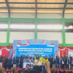 Aksi Mahasiswa Universitas Borneo Tarakan (UBT) Beri Kartu Kuning ke Rektor