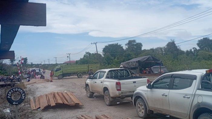 Warga-Kampung-Baru-blockade-jalan-28082024